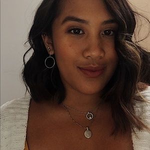 Meet your Posher, Malaya